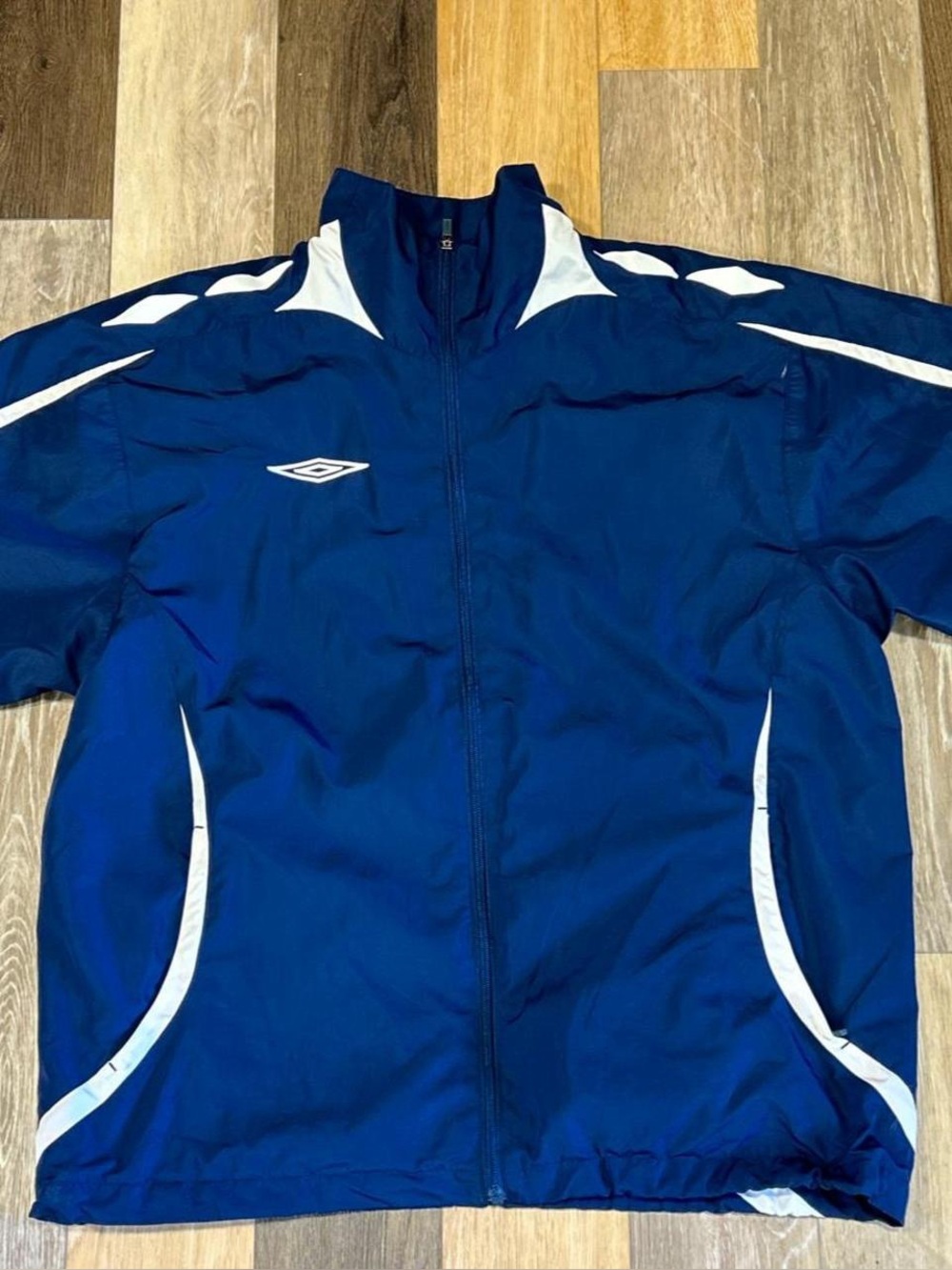 Umbro Men's Navy Blue Windbreaker Jacket with White Accents